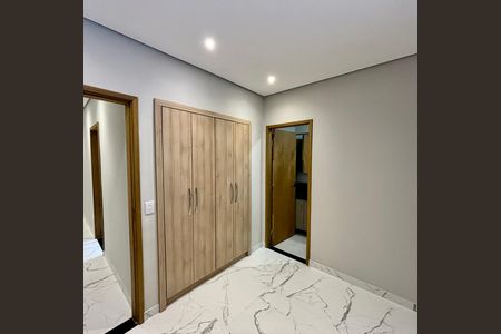 Casa à venda com 231m², 4 quartos e 3 vagas Casa à venda com 231m², 4 quartos e 3 vagasQuarto 2