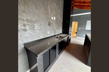 Casa à venda com 231m², 4 quartos e 3 vagas Casa à venda com 231m², 4 quartos e 3 vagasÁrea gourmet