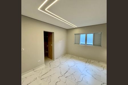 Casa à venda com 231m², 4 quartos e 3 vagas Casa à venda com 231m², 4 quartos e 3 vagasQuarto 3