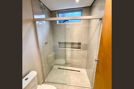 Casa à venda com 231m², 4 quartos e 3 vagas Casa à venda com 231m², 4 quartos e 3 vagasBanheiro 1