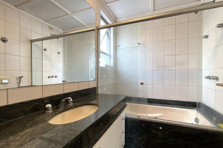 Apartamento para alugar com 65m², 1 quarto e 1 vaga Apartamento para alugar com 65m², 1 quarto e 1 vagaBanheiro