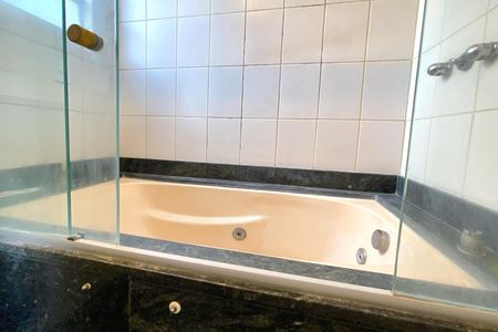 Apartamento para alugar com 65m², 1 quarto e 1 vaga Apartamento para alugar com 65m², 1 quarto e 1 vagaBanheiro