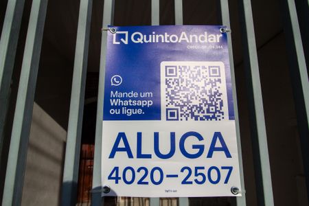 Casa para alugar com 152m², 3 quartos e 2 vagas Casa para alugar com 152m², 3 quartos e 2 vagasFachada