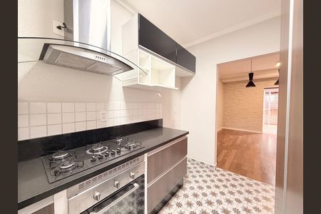 Cozinha de casa de condomínio à venda com 3 quartos, 130m² em Medeiros, Jundiaí