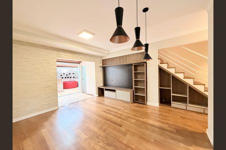 Sala de casa de condomínio à venda com 3 quartos, 130m² em Medeiros, Jundiaí