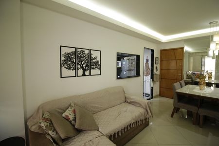 Sala de apartamento para alugar com 2 quartos, 60m² em Pechincha, Rio de Janeiro