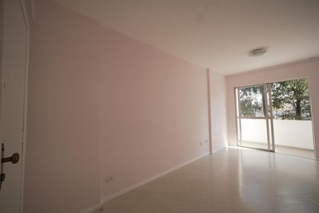 Sala de kitnet/studio para alugar com 1 quarto, 39m² em Cristo Rei, Curitiba
