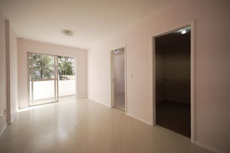 Kitnet/Studio para alugar com 1 quarto, 39m² em Cristo Rei, Curitiba