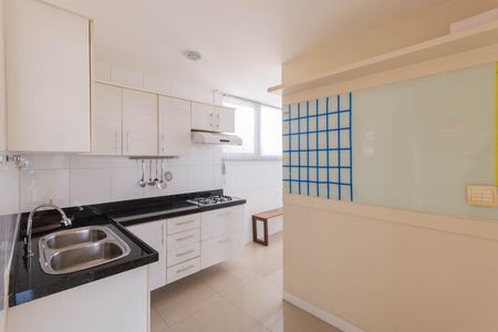Apartamento para alugar com 77m², 2 quartos e 1 vagaCozinha