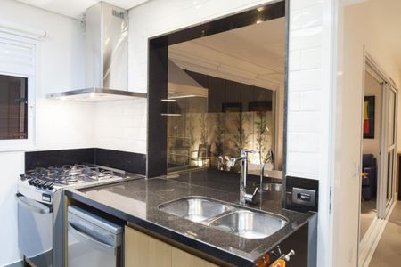 Foto 03 de casa de condomínio à venda com 3 quartos, 152m² em Bairro das Palmeiras, Campinas