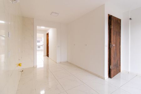Casa para alugar com 70m², 2 quartos e 1 vaga Casa para alugar com 70m², 2 quartos e 1 vagaCozinha e Área de Serviço