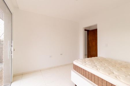 Quarto 1 de casa para alugar com 2 quartos, 70m² em Tatuquara, Curitiba