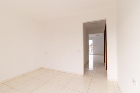 Sala de casa para alugar com 2 quartos, 70m² em Tatuquara, Curitiba