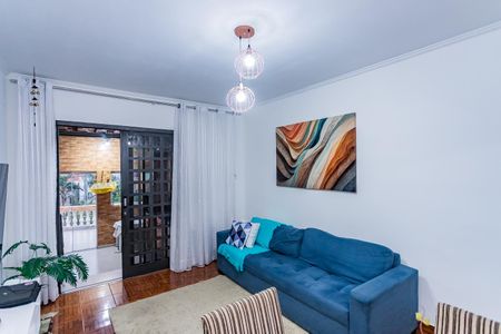 Casa à venda com 230m², 3 quartos e 2 vagas