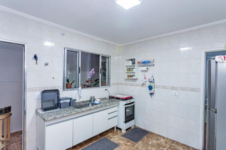 Casa à venda com 230m², 3 quartos e 2 vagas
