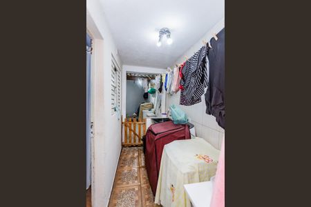 Casa à venda com 230m², 3 quartos e 2 vagas Casa à venda com 230m², 3 quartos e 2 vagasÁrea de serviço - casa 2