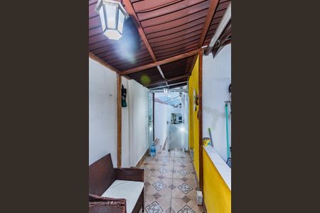 Casa à venda com 230m², 3 quartos e 2 vagas Casa à venda com 230m², 3 quartos e 2 vagasQuintal - casa 2
