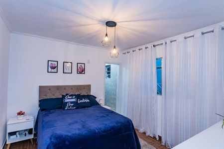 Casa à venda com 230m², 3 quartos e 2 vagas