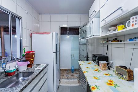 Casa à venda com 230m², 3 quartos e 2 vagas