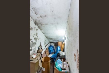 Casa à venda com 230m², 3 quartos e 2 vagas Casa à venda com 230m², 3 quartos e 2 vagasDepósito