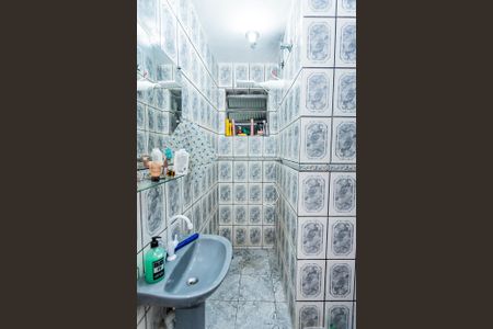 Casa à venda com 230m², 3 quartos e 2 vagas