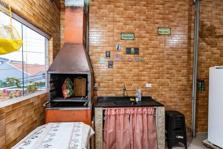 Casa à venda com 230m², 3 quartos e 2 vagas