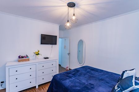 Casa à venda com 230m², 3 quartos e 2 vagas