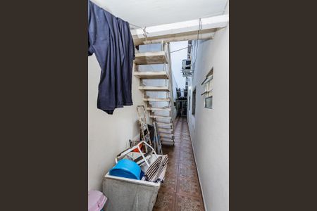 Casa à venda com 230m², 3 quartos e 2 vagas Casa à venda com 230m², 3 quartos e 2 vagasÁrea de serviço - casa 2