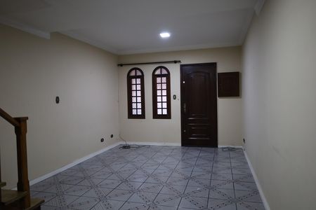 Casa para alugar com 2 quartos, 160m² em Vila Anhanguera, São Paulo