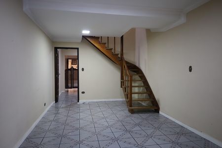 Casa para alugar com 2 quartos, 160m² em Vila Anhanguera, São Paulo