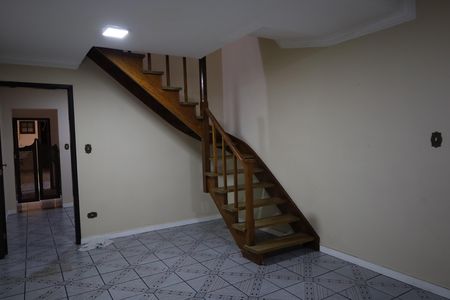 Casa para alugar com 2 quartos, 160m² em Vila Anhanguera, São Paulo