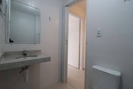 Apartamento para alugar com 54m², 2 quartos e sem vagaBanheiro