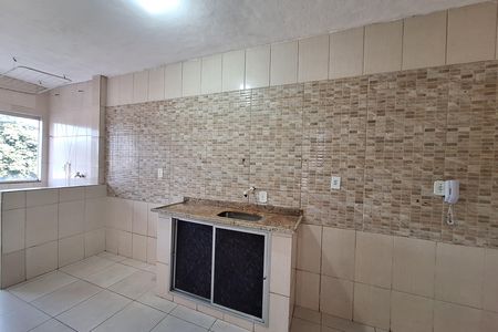 Cozinha de apartamento para alugar com 2 quartos, 40m² em Saracuruna, Duque de Caxias
