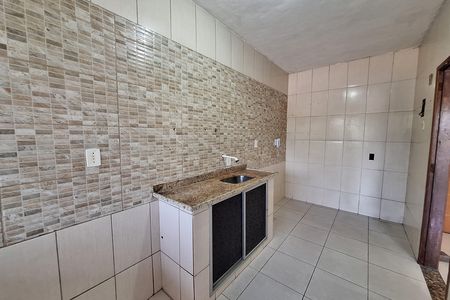 Cozinha de apartamento para alugar com 2 quartos, 40m² em Saracuruna, Duque de Caxias