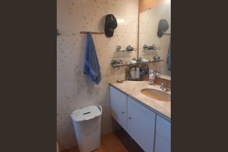 Apartamento à venda com 220m², 3 quartos e 3 vagas
