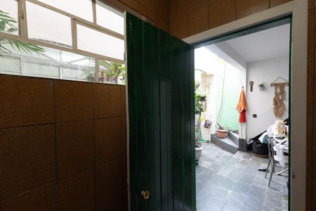 Casa para alugar com 286m², 5 quartos e 4 vagas Casa para alugar com 286m², 5 quartos e 4 vagasBanheiro 4