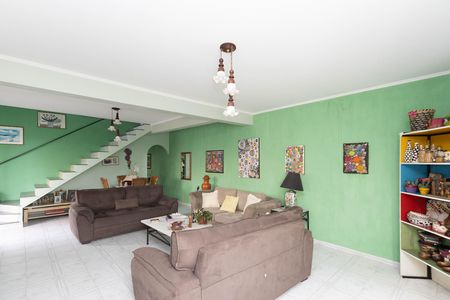 Casa para alugar com 286m², 5 quartos e 4 vagas Casa para alugar com 286m², 5 quartos e 4 vagasSala