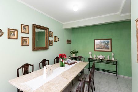 Casa para alugar com 286m², 5 quartos e 4 vagas Casa para alugar com 286m², 5 quartos e 4 vagasSala de Jantar