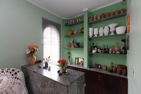 Casa para alugar com 286m², 5 quartos e 4 vagas Casa para alugar com 286m², 5 quartos e 4 vagasBar