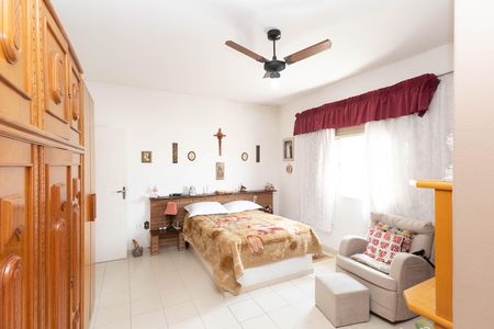 Casa para alugar com 286m², 5 quartos e 4 vagas Casa para alugar com 286m², 5 quartos e 4 vagasSuíte