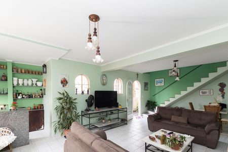 Sala  de casa para alugar com 5 quartos, 286m² em Vila Nivi, São Paulo