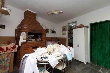 Casa para alugar com 286m², 5 quartos e 4 vagas Casa para alugar com 286m², 5 quartos e 4 vagasÁrea de Serviço