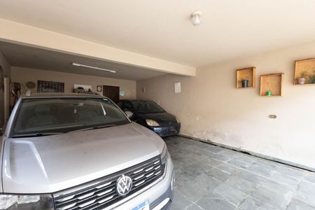 Casa para alugar com 286m², 5 quartos e 4 vagas Casa para alugar com 286m², 5 quartos e 4 vagasGaragem