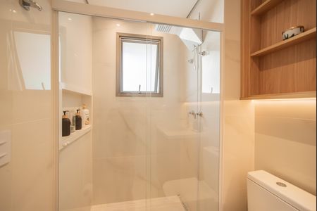 Apartamento à venda com 166m², 3 quartos e 2 vagas Apartamento à venda com 166m², 3 quartos e 2 vagasBanheiro da Suíte 1