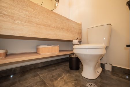 Apartamento à venda com 166m², 3 quartos e 2 vagas Apartamento à venda com 166m², 3 quartos e 2 vagasLavabo