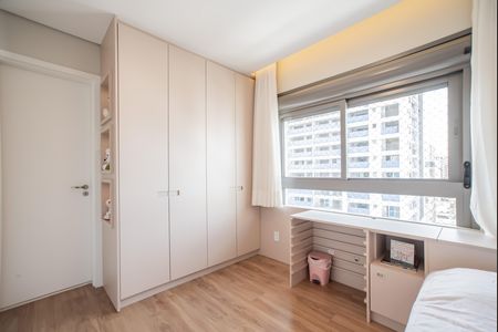 Apartamento à venda com 166m², 3 quartos e 2 vagas Apartamento à venda com 166m², 3 quartos e 2 vagasSuíte 2