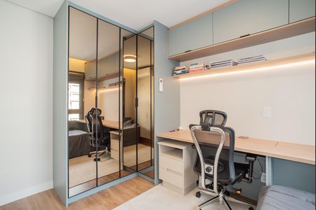 Apartamento à venda com 166m², 3 quartos e 2 vagas Apartamento à venda com 166m², 3 quartos e 2 vagasSuíte 1