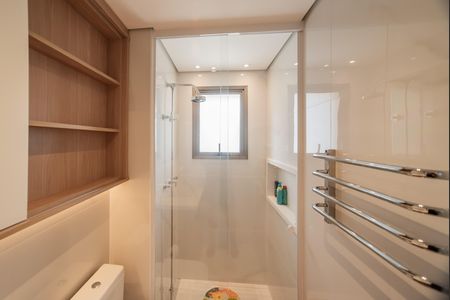 Apartamento à venda com 166m², 3 quartos e 2 vagas Apartamento à venda com 166m², 3 quartos e 2 vagasBanheiro da Suíte 2