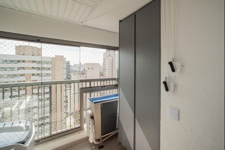 Apartamento à venda com 166m², 3 quartos e 2 vagas Apartamento à venda com 166m², 3 quartos e 2 vagasÁrea de Serviço