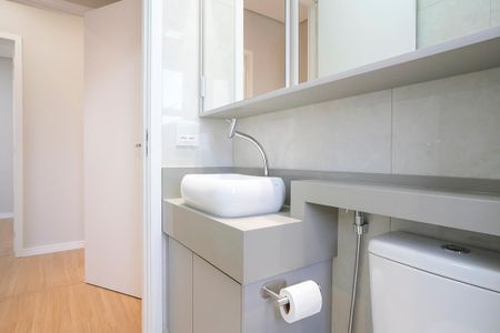 Banheiro da suíte de apartamento à venda com 2 quartos, 65m² em Vila Camargo, São Bernardo do Campo